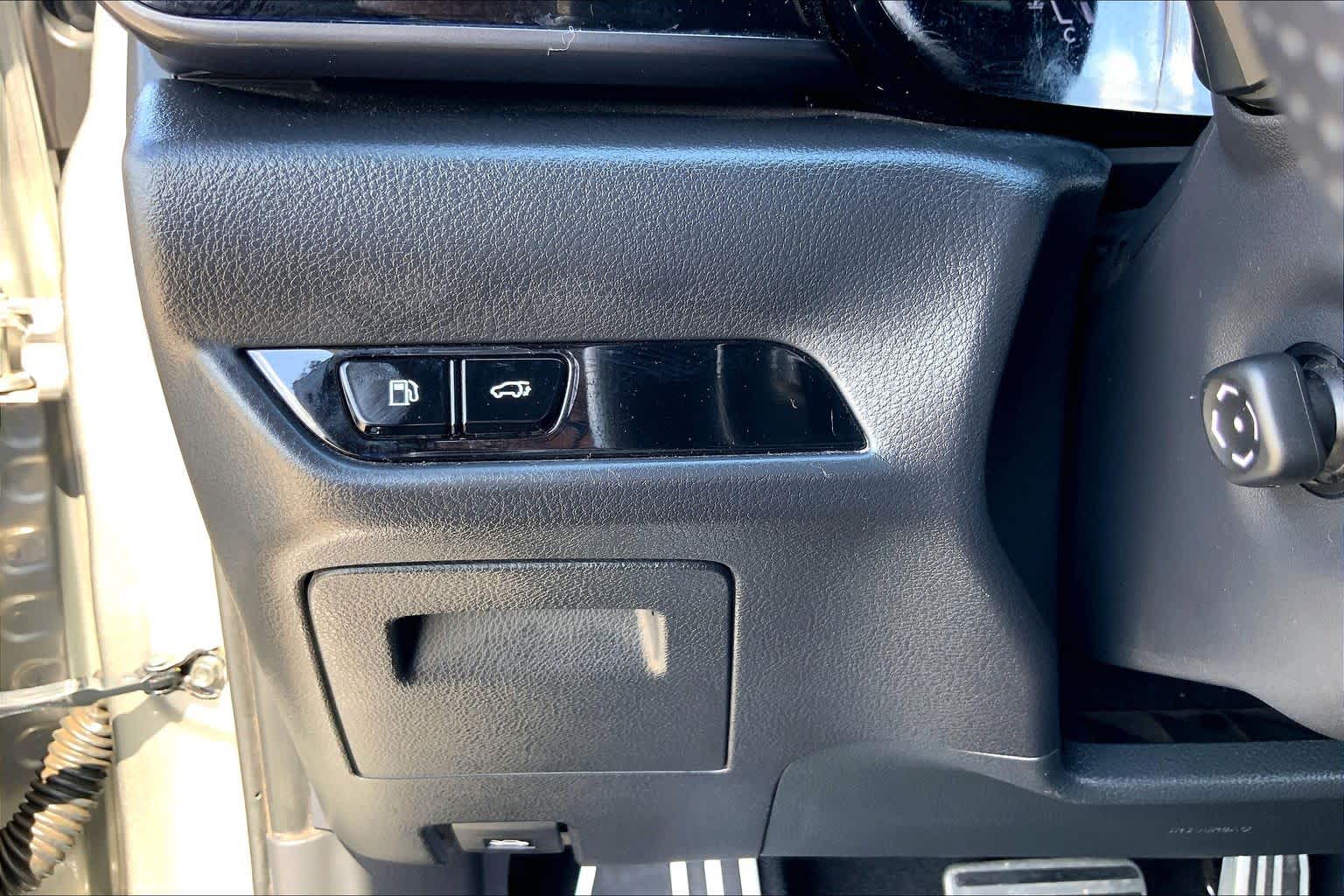 2024 Lexus NX 350 photo 33 of 36