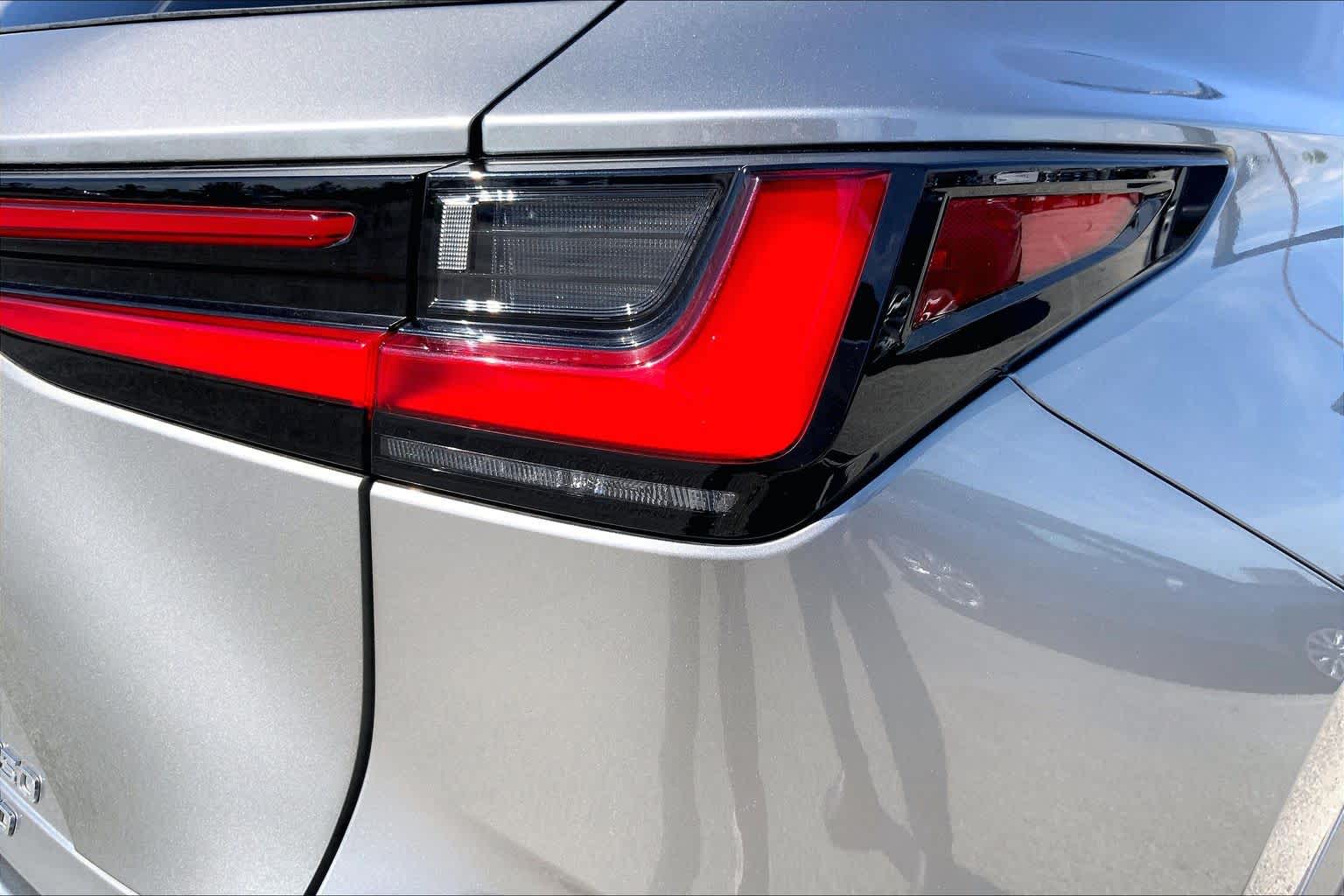 2024 Lexus NX 350 photo 10 of 36