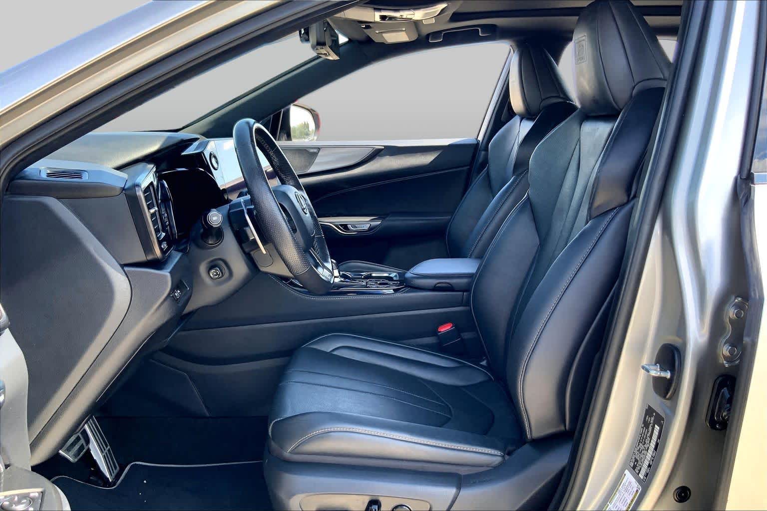 2024 Lexus NX 350 photo 8 of 36