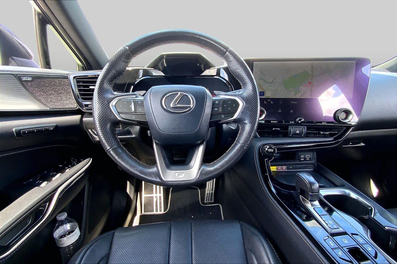 2024 Lexus NX 350 photo 6 of 36