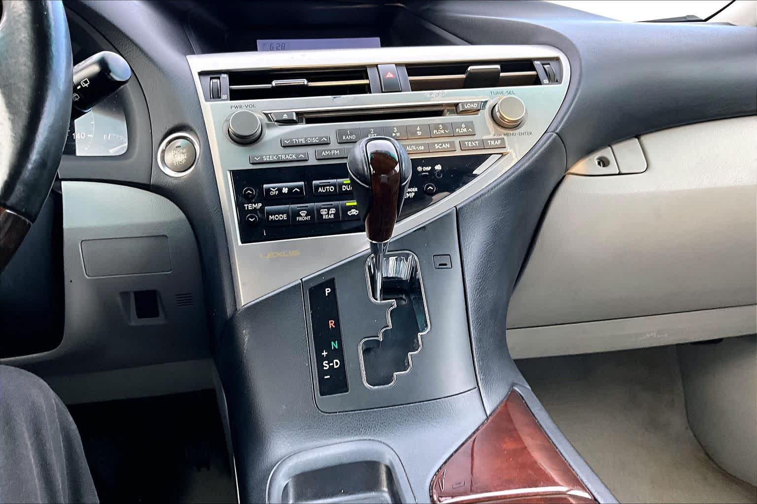 2010 Lexus RX 350 photo 28 of 30