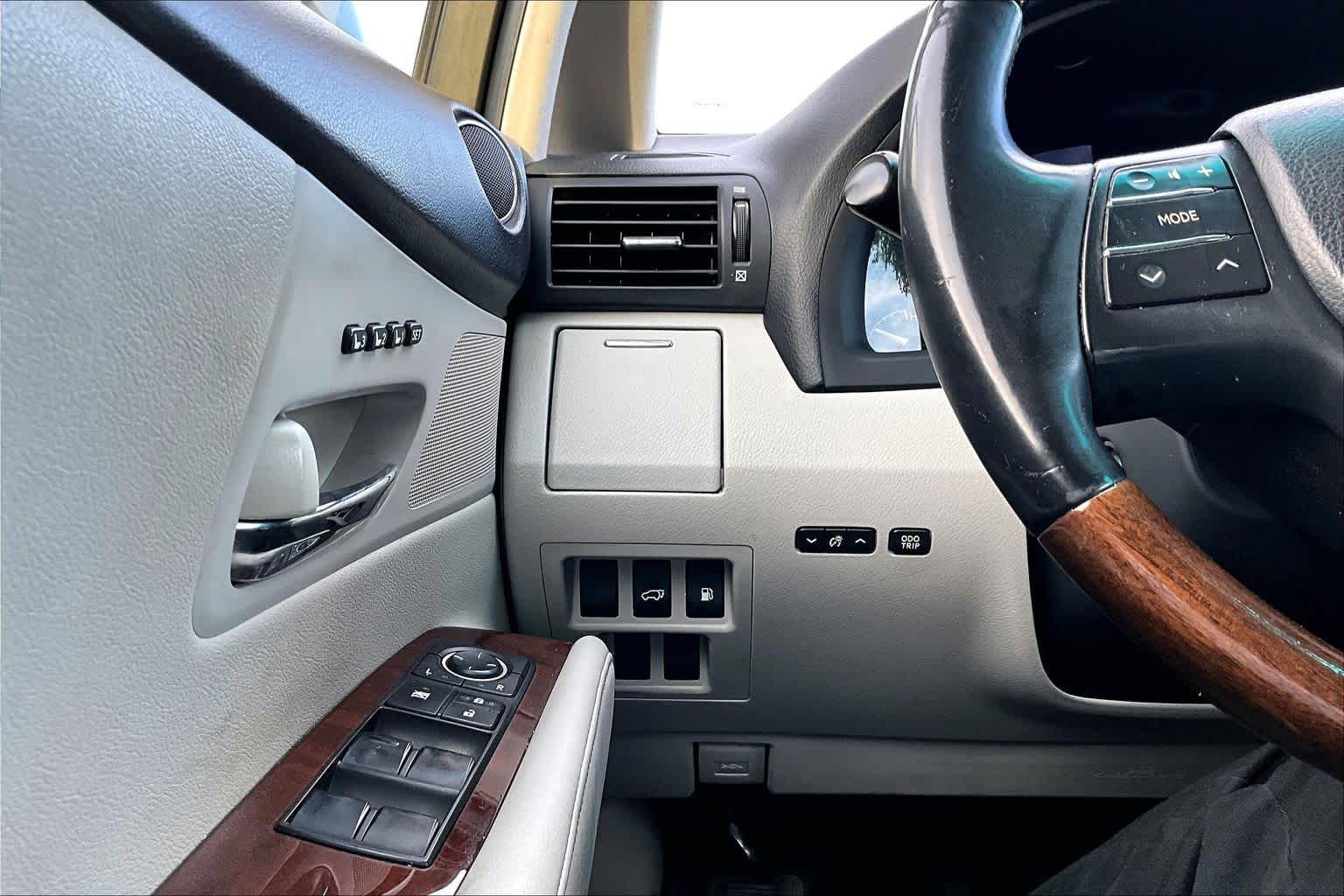 2010 Lexus RX 350 photo 29 of 30