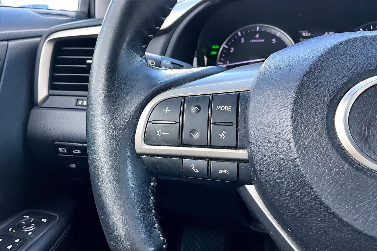 2018 Lexus RX 350 photo 24 of 37