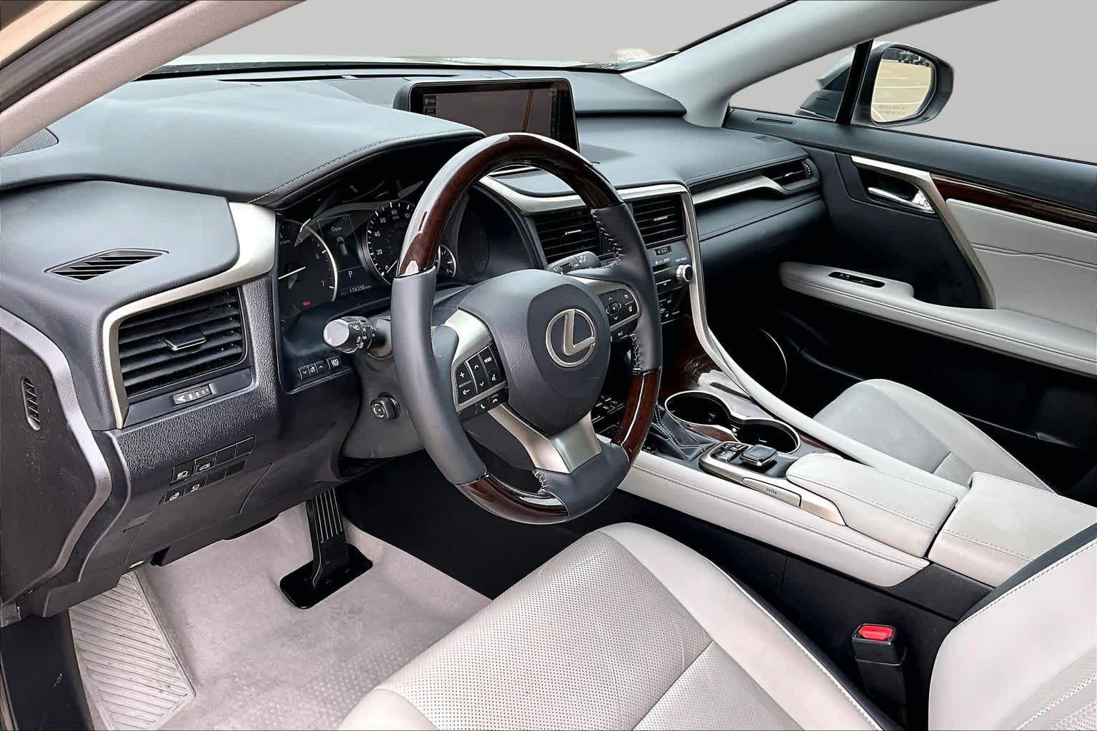 2019 Lexus RX 350 photo 17 of 34