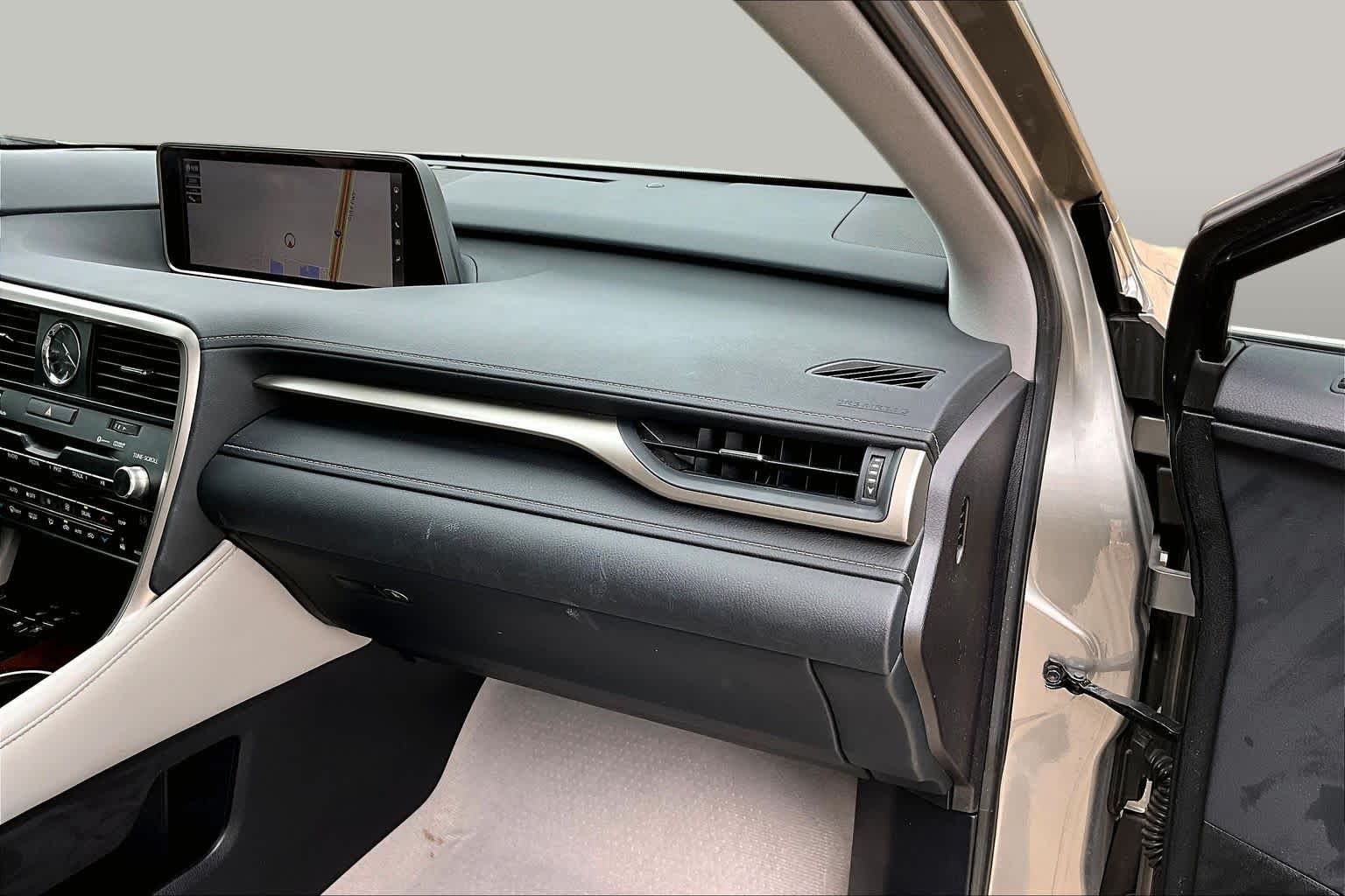 2019 Lexus RX 350 photo 18 of 34