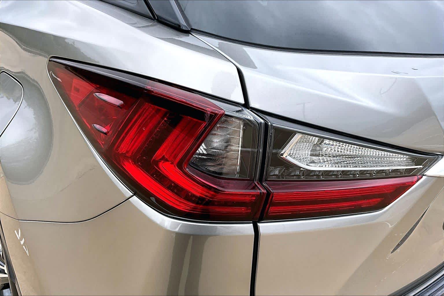 2019 Lexus RX 350 photo 26 of 34