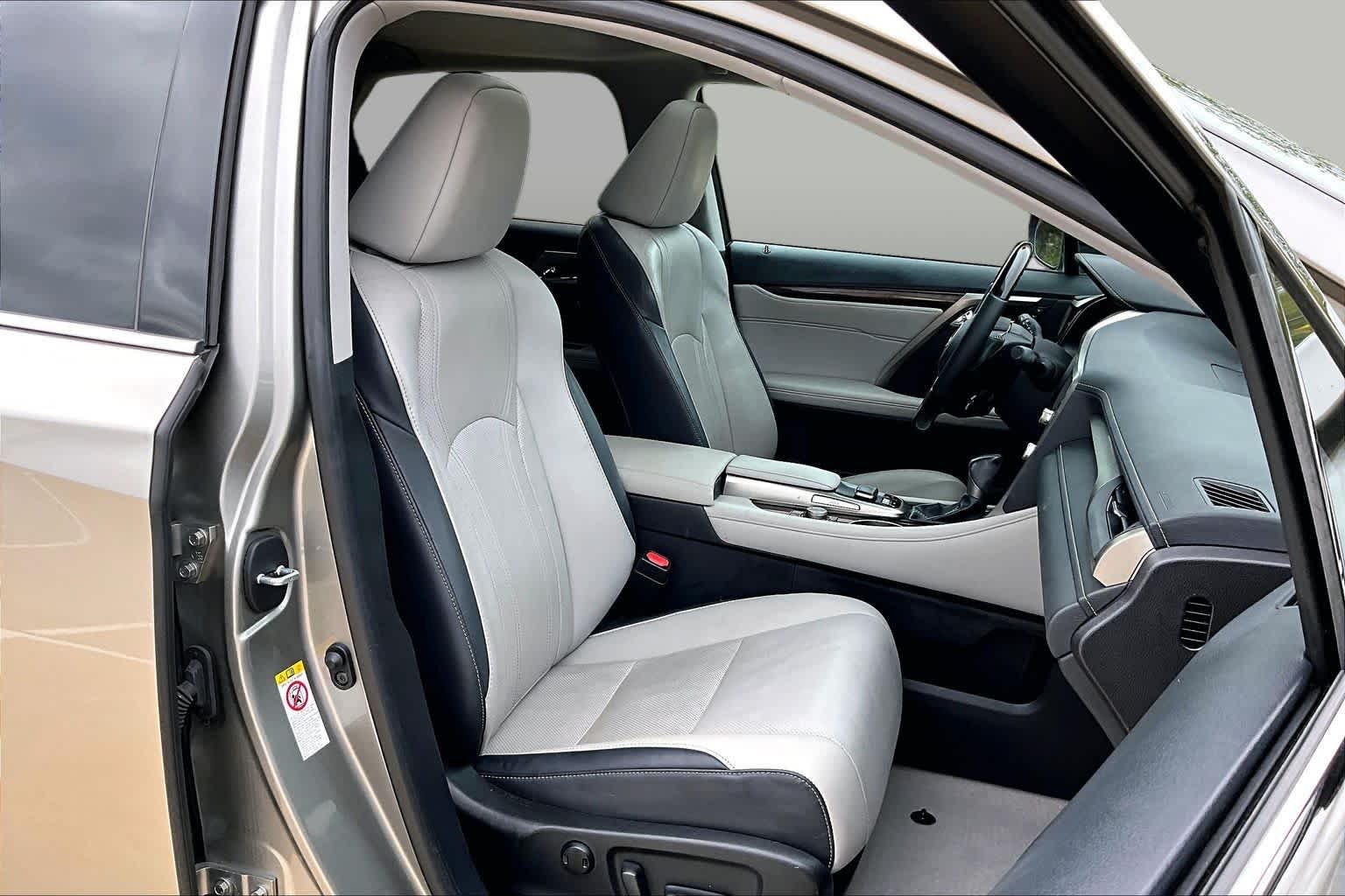 2019 Lexus RX 350 photo 9 of 34