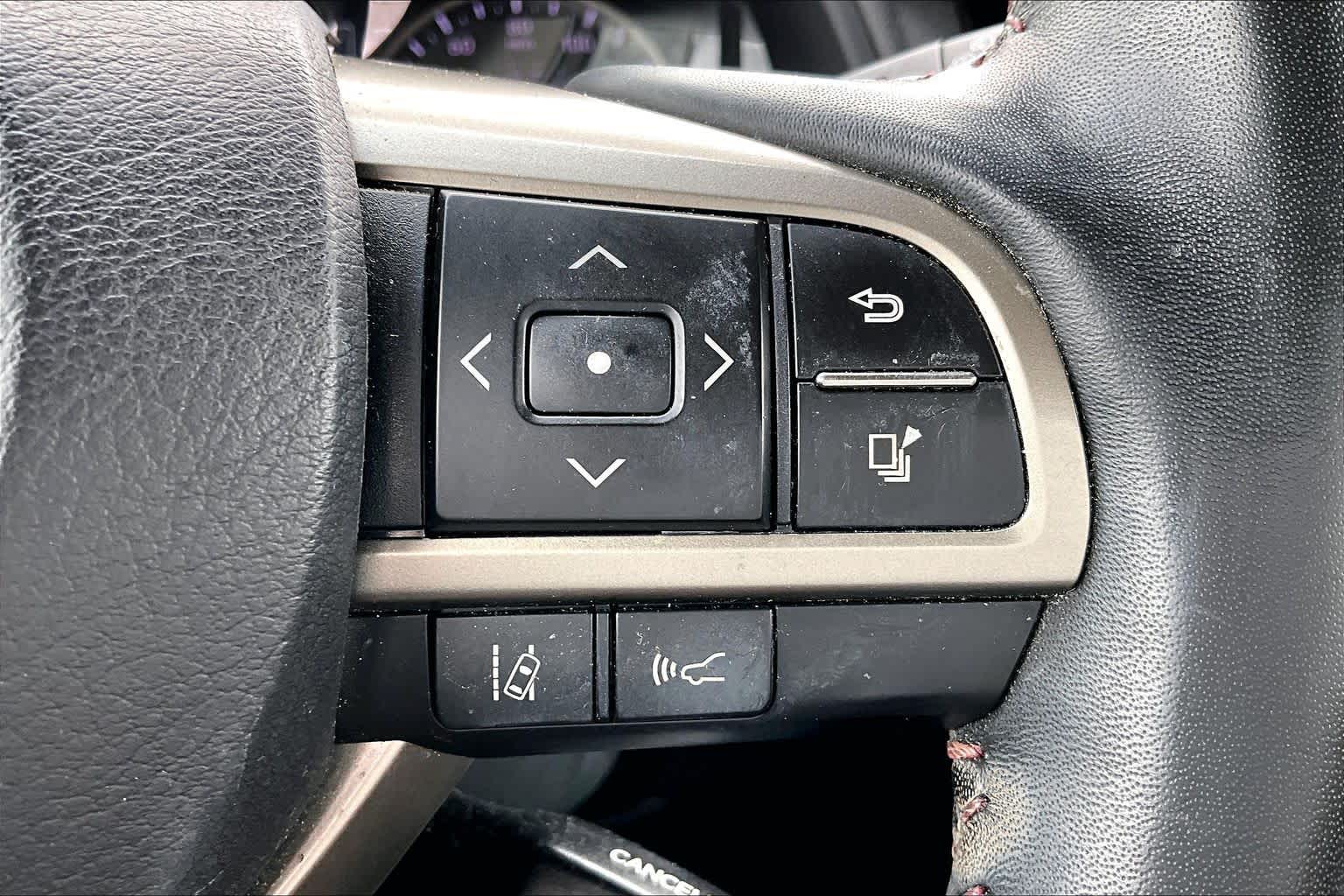 2019 Lexus RX 350 photo 25 of 37
