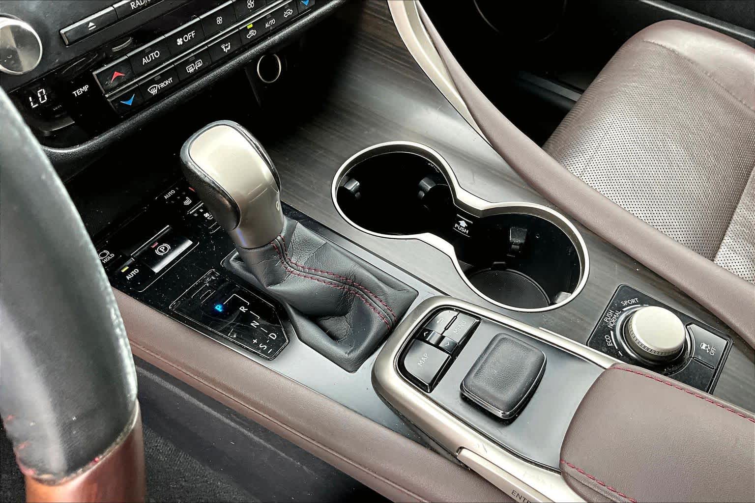 2019 Lexus RX 350 photo 17 of 37