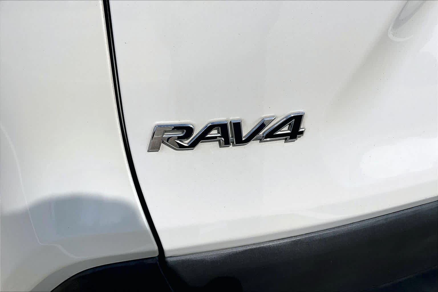 2021 Toyota RAV4 XLE Premium Blizzard Pearl at Lexus Southwest Houston