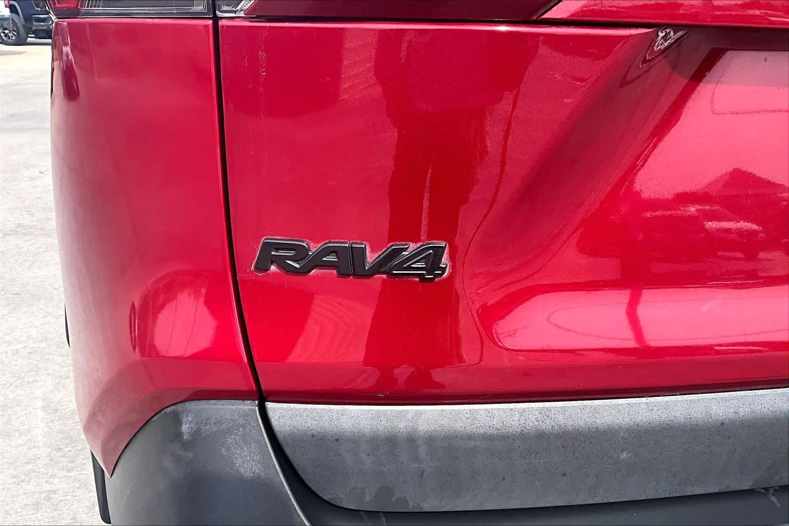 2022 Toyota RAV4 LE Ruby Flare Pearl at Sterling McCall Nissan