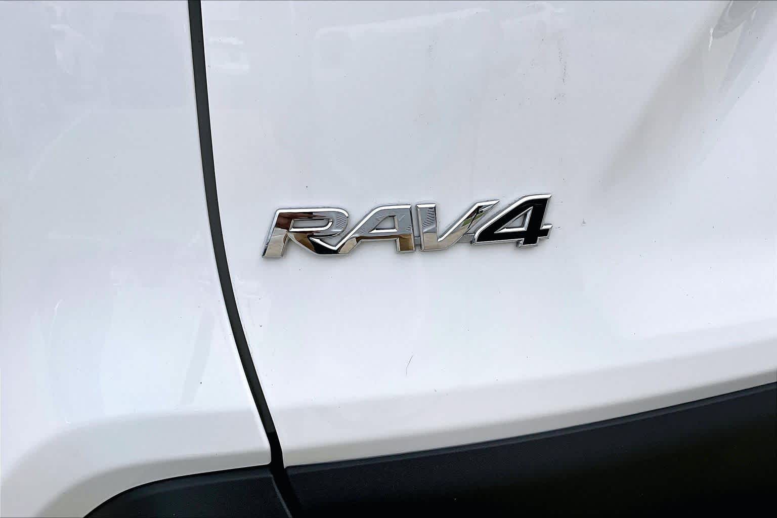 2025 Toyota RAV4 XLE Ice Cap at Group 1 Toyota Southwest