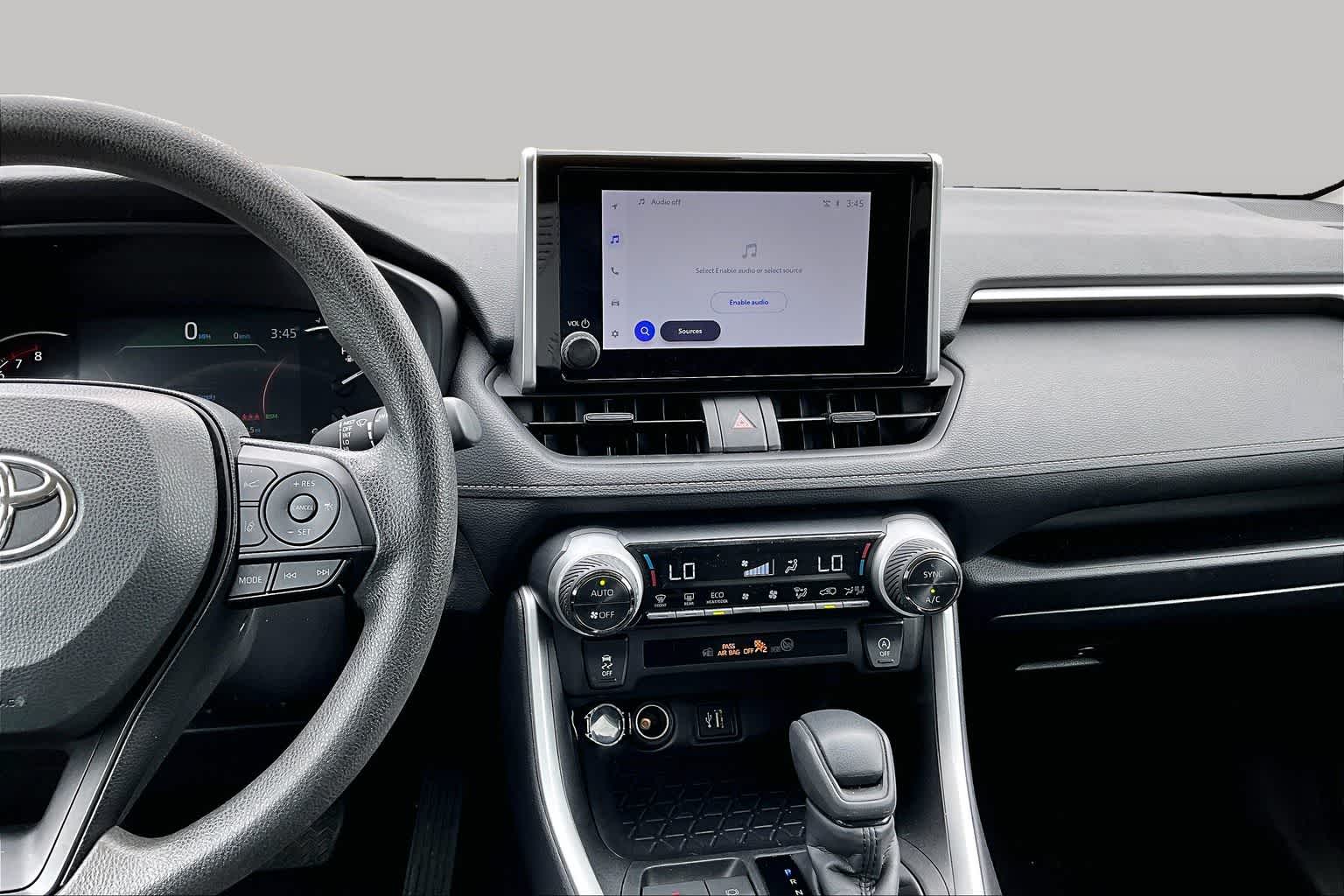 2025 Toyota RAV4 XLE - 6