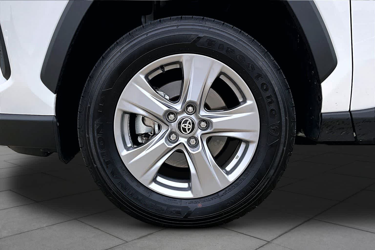 2025 Toyota RAV4 XLE - 10