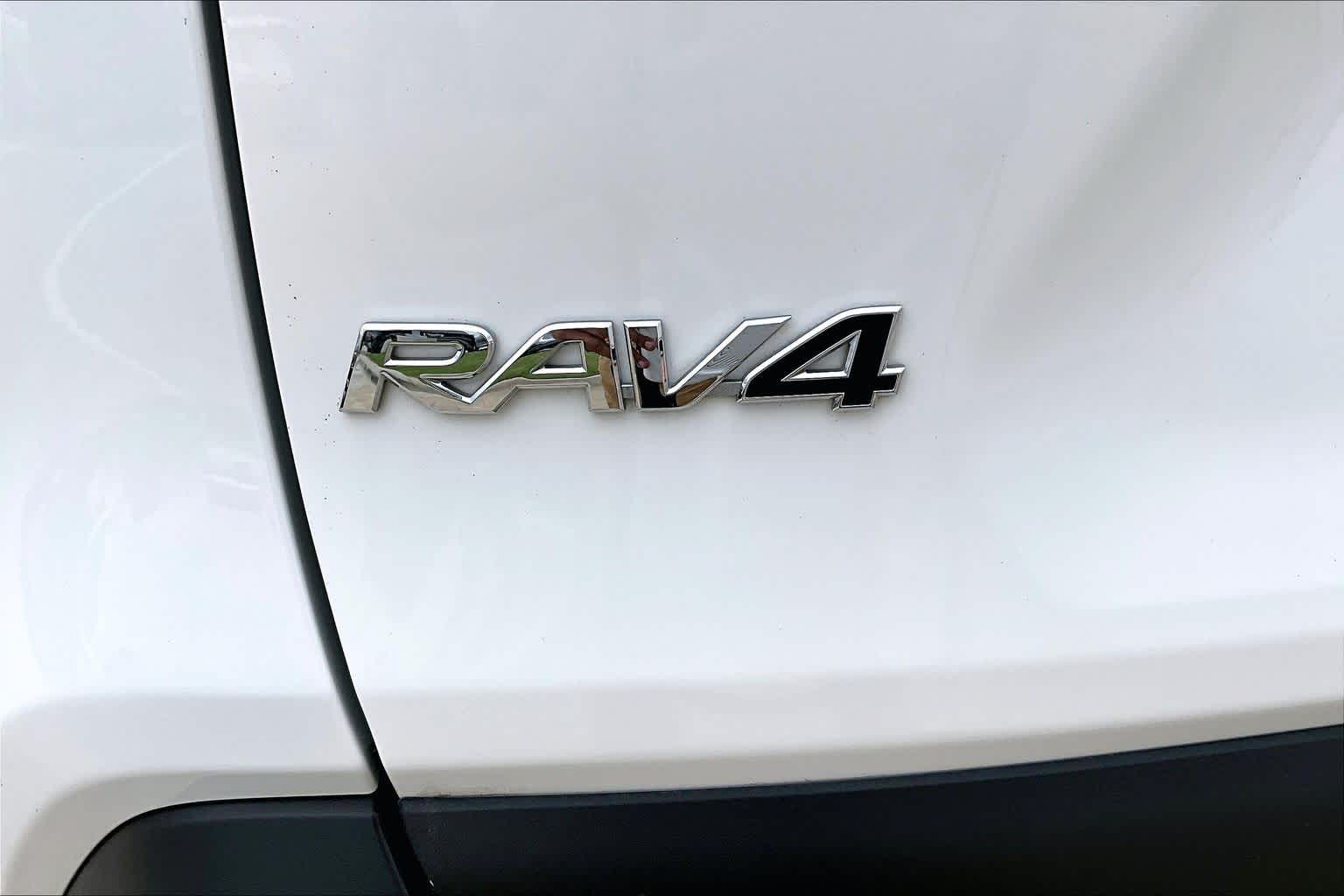 2025 Toyota RAV4 XLE Ice Cap at Group 1 Toyota Southwest