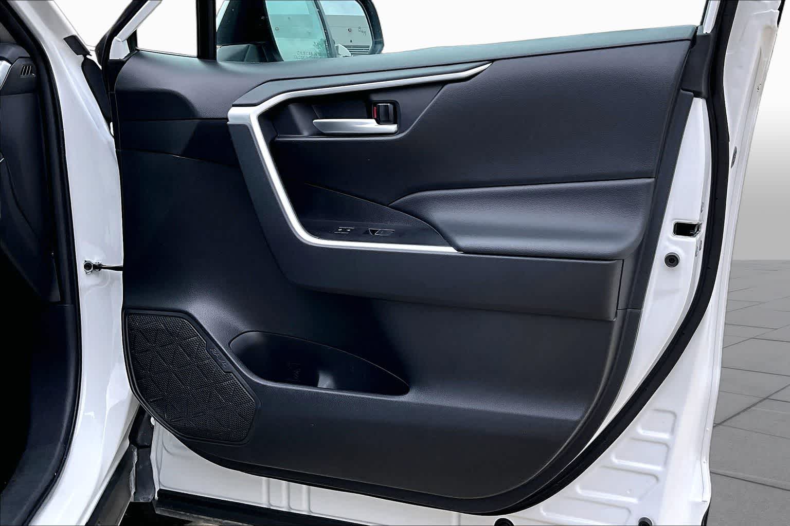 2025 Toyota RAV4 XLE Ice Cap at Group 1 Toyota Southwest