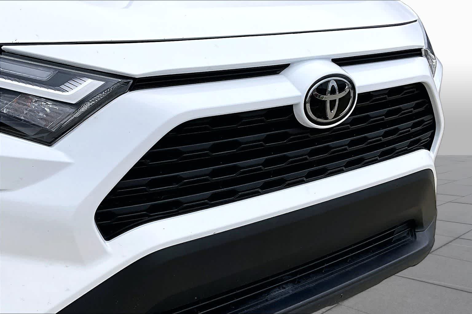 2025 Toyota RAV4 XLE Ice Cap at Group 1 Toyota Southwest