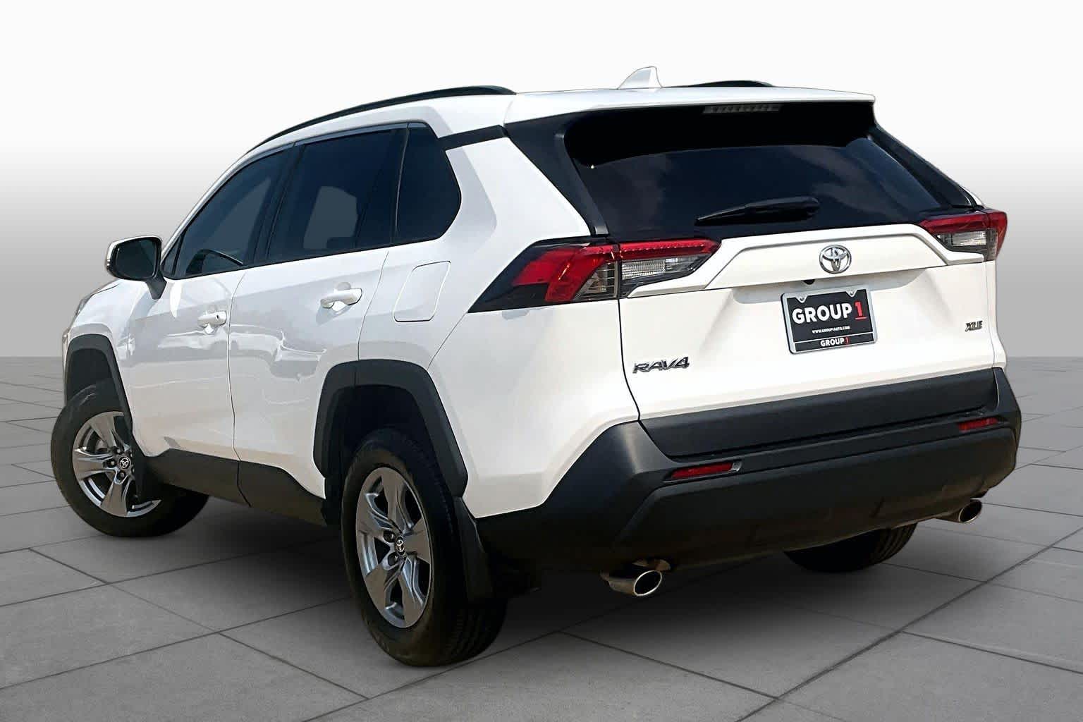 2022 Toyota RAV4 XLE White at AutoNation USA Houston