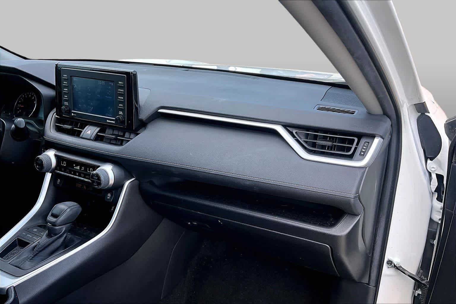 2022 Toyota RAV4 XLE White at AutoNation USA Houston