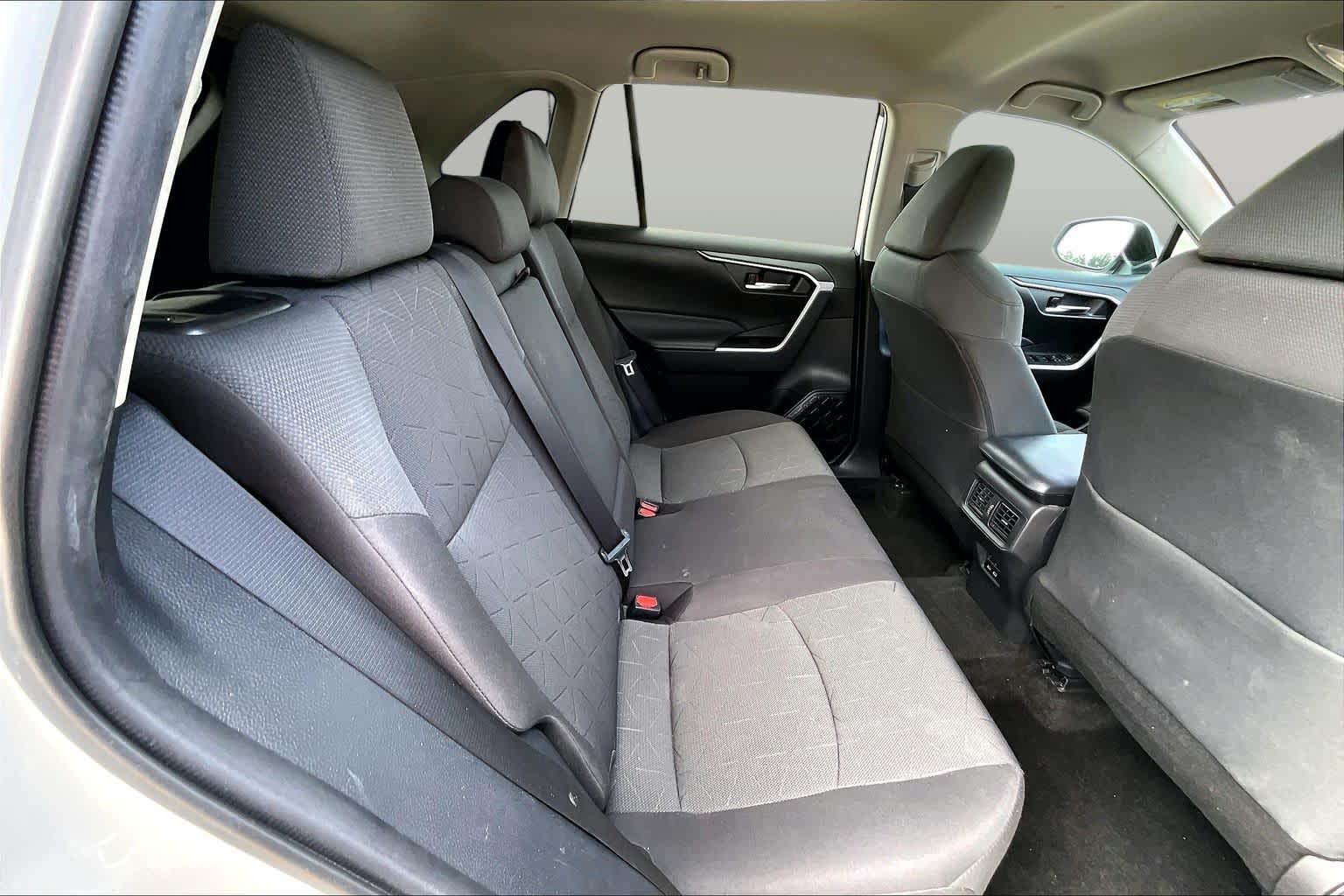 2022 Toyota RAV4 XLE White at AutoNation USA Houston