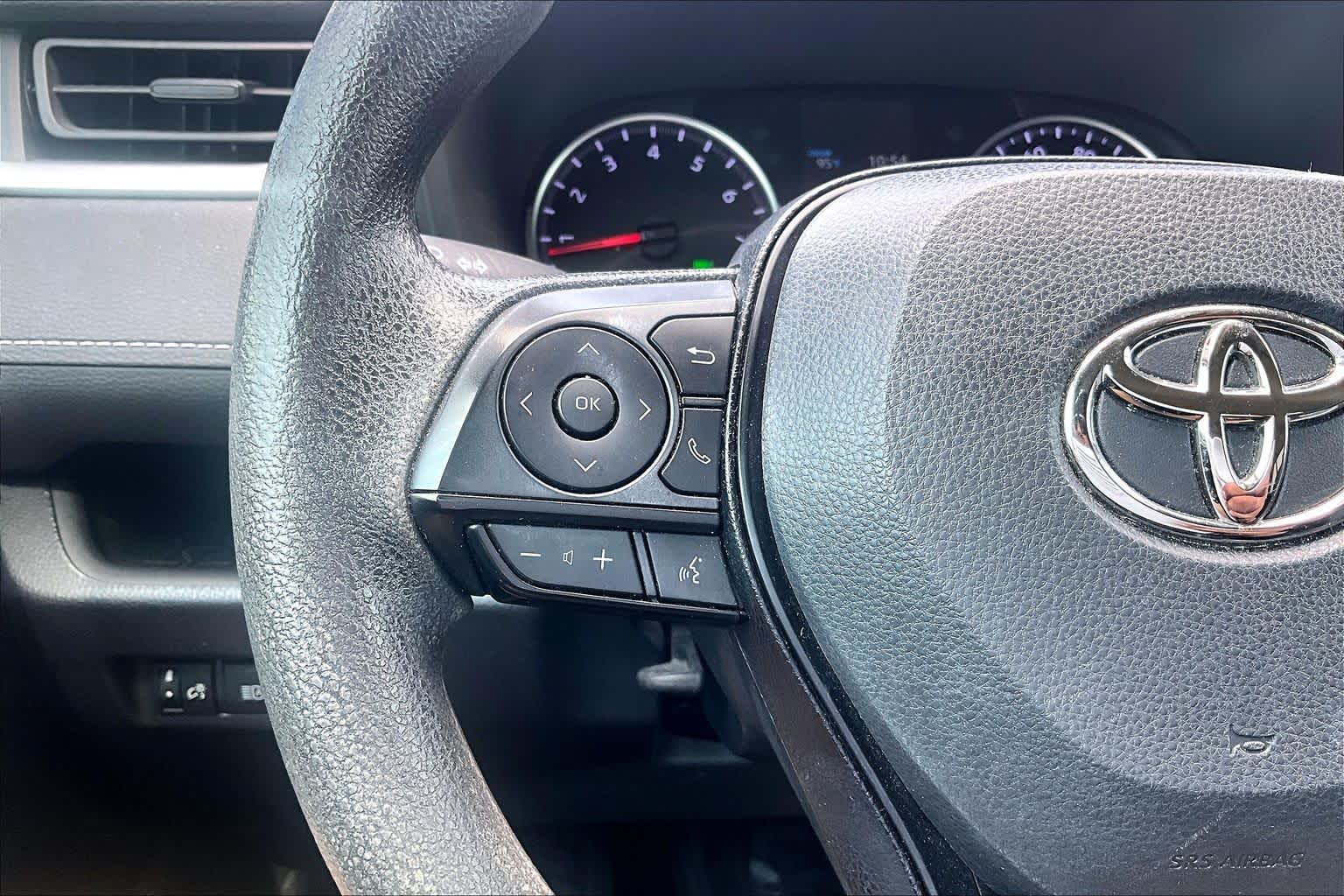 2022 Toyota RAV4 XLE White at AutoNation USA Houston