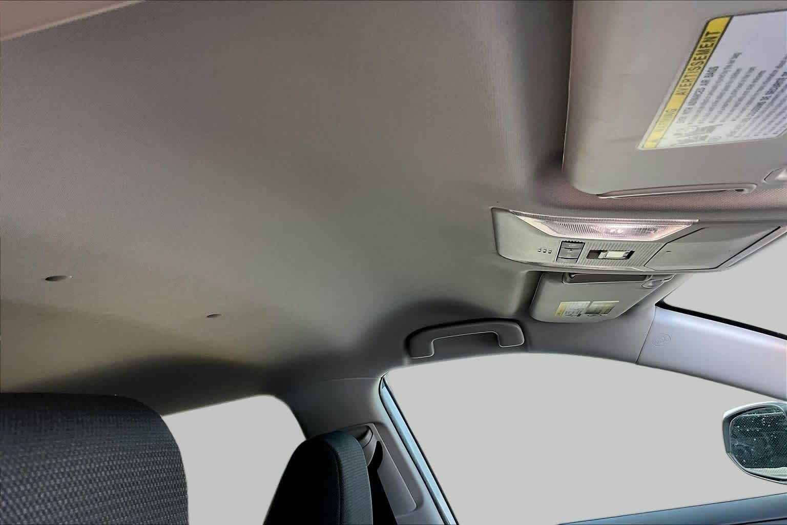 2022 Toyota RAV4 XLE White at AutoNation USA Houston