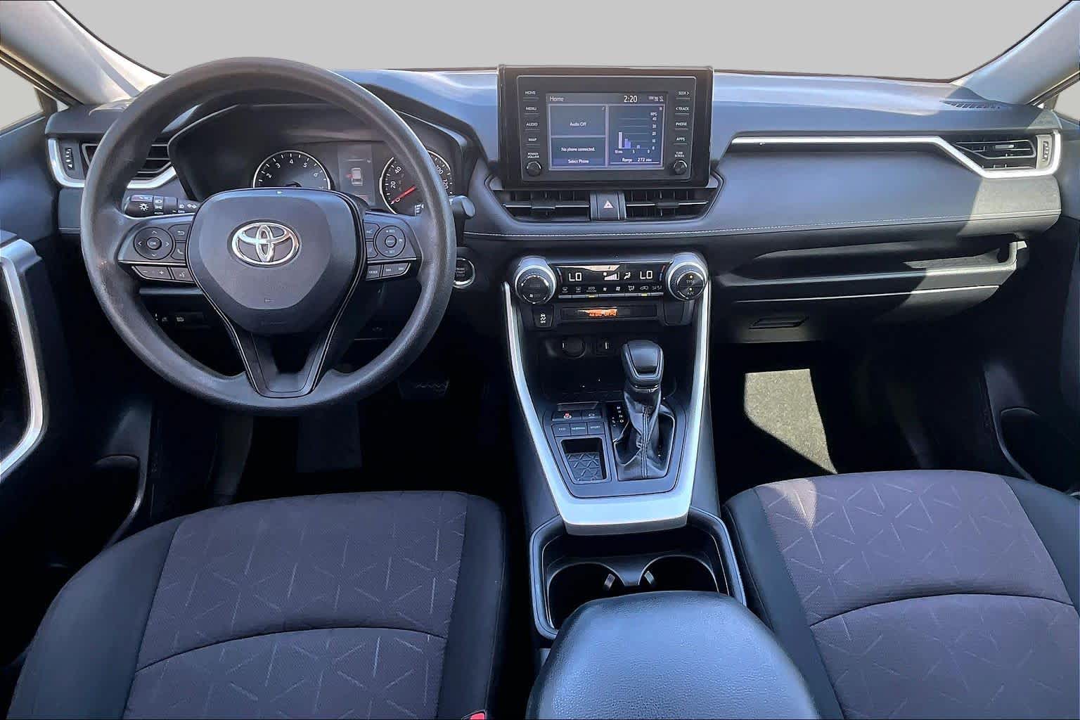 2019 Toyota RAV4 photo 16 of 37