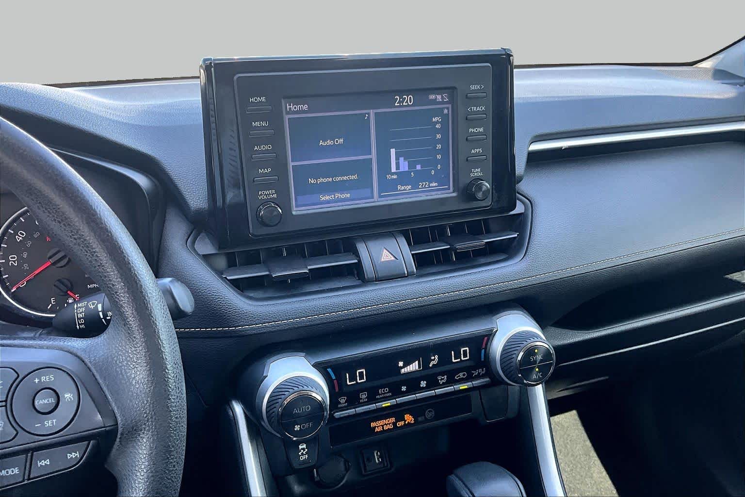 2019 Toyota RAV4 photo 7 of 37