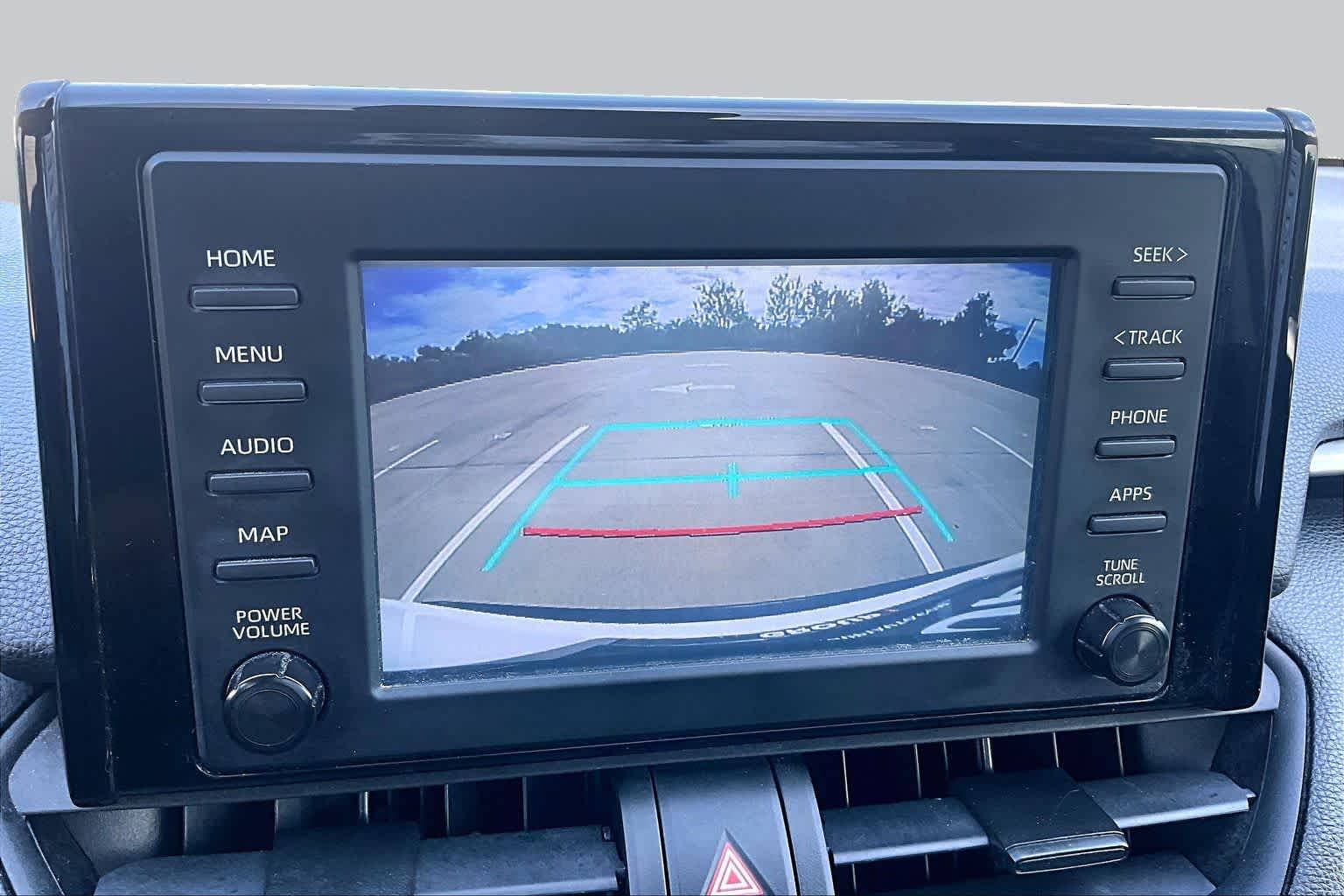 2019 Toyota RAV4 photo 27 of 37