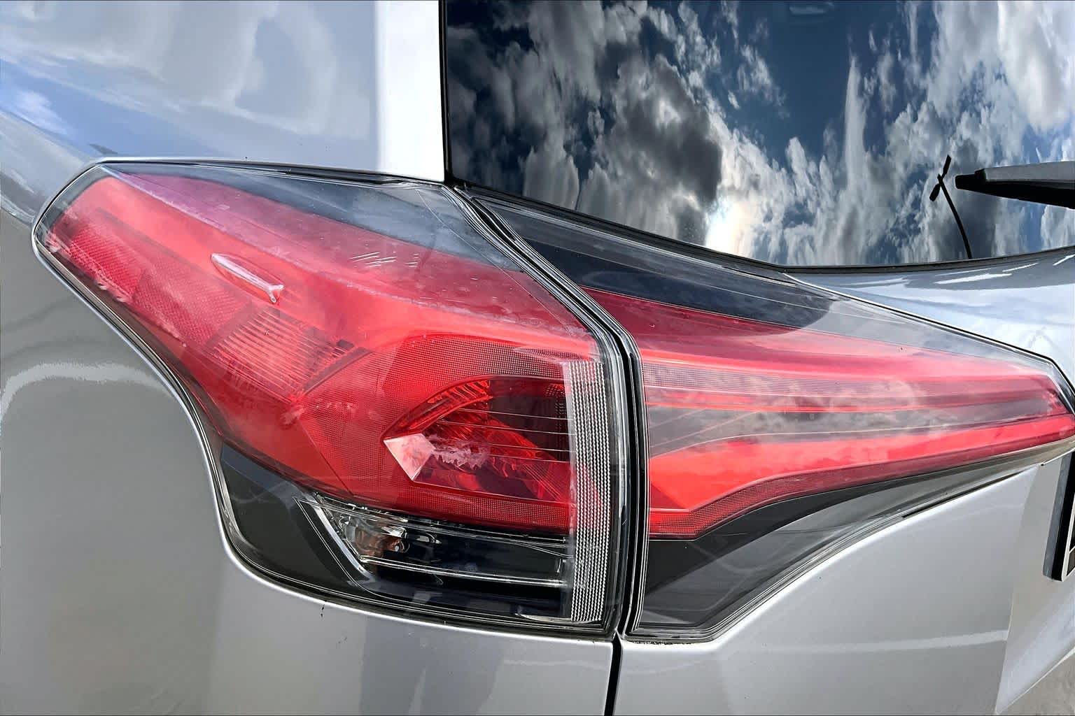 2016 Toyota RAV4 XLE Silver Sky Metallic at AutoNation USA Houston