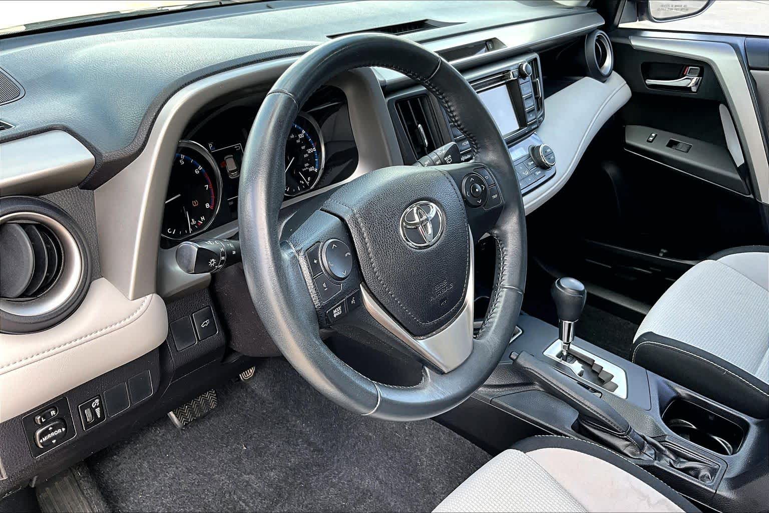 2016 Toyota RAV4 XLE Silver Sky Metallic at AutoNation USA Houston