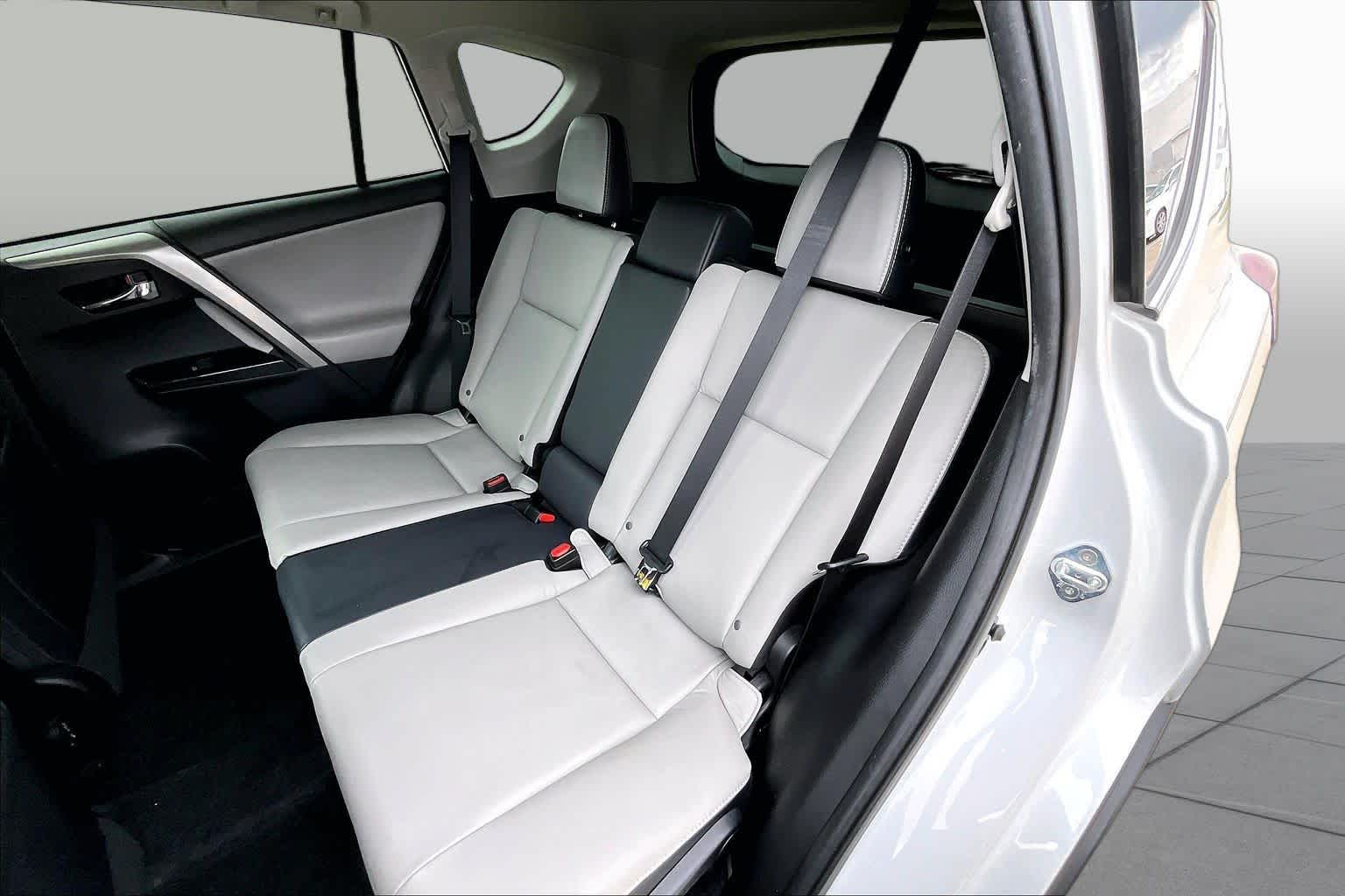 2017 Toyota RAV4 Limited Blizzard Pearl at AutoNation USA Houston