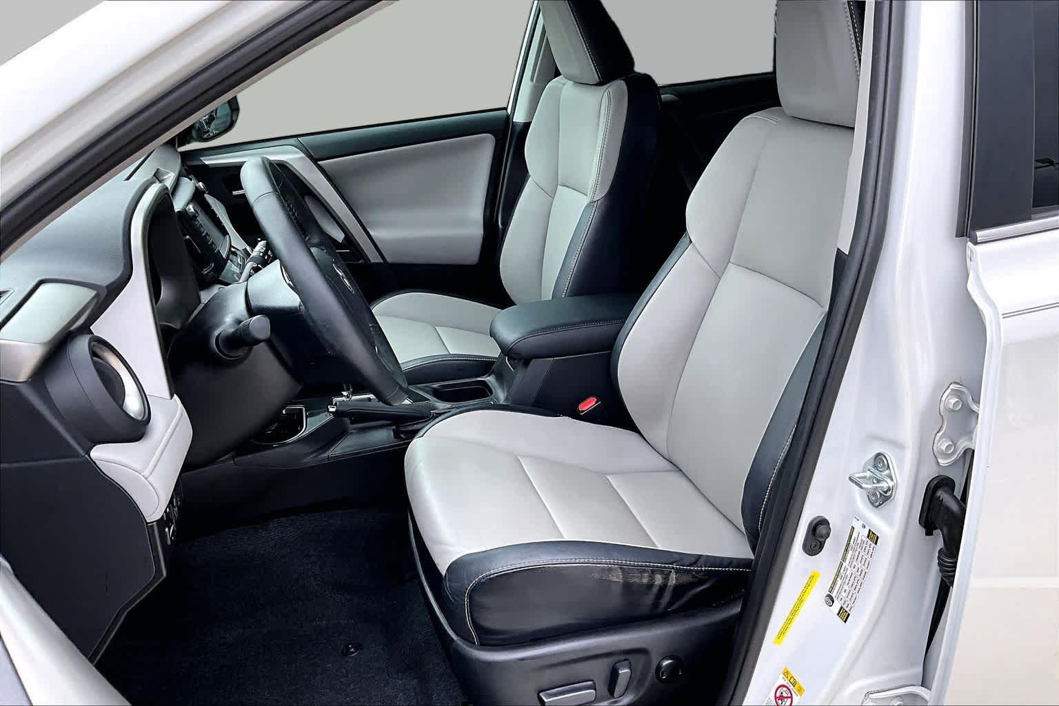 2017 Toyota RAV4 Limited Blizzard Pearl at AutoNation USA Houston