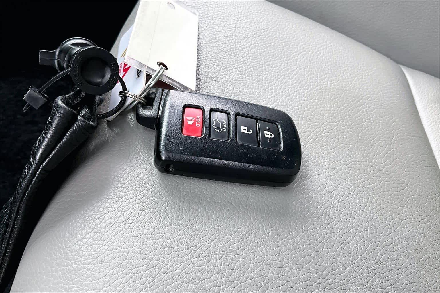 2017 Toyota RAV4 Limited Blizzard Pearl at AutoNation USA Houston