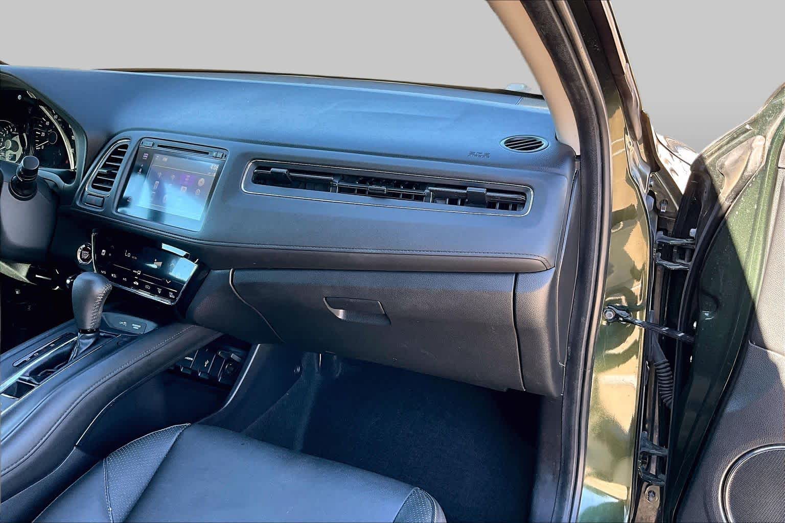2016 Honda HR-V photo 19 of 37