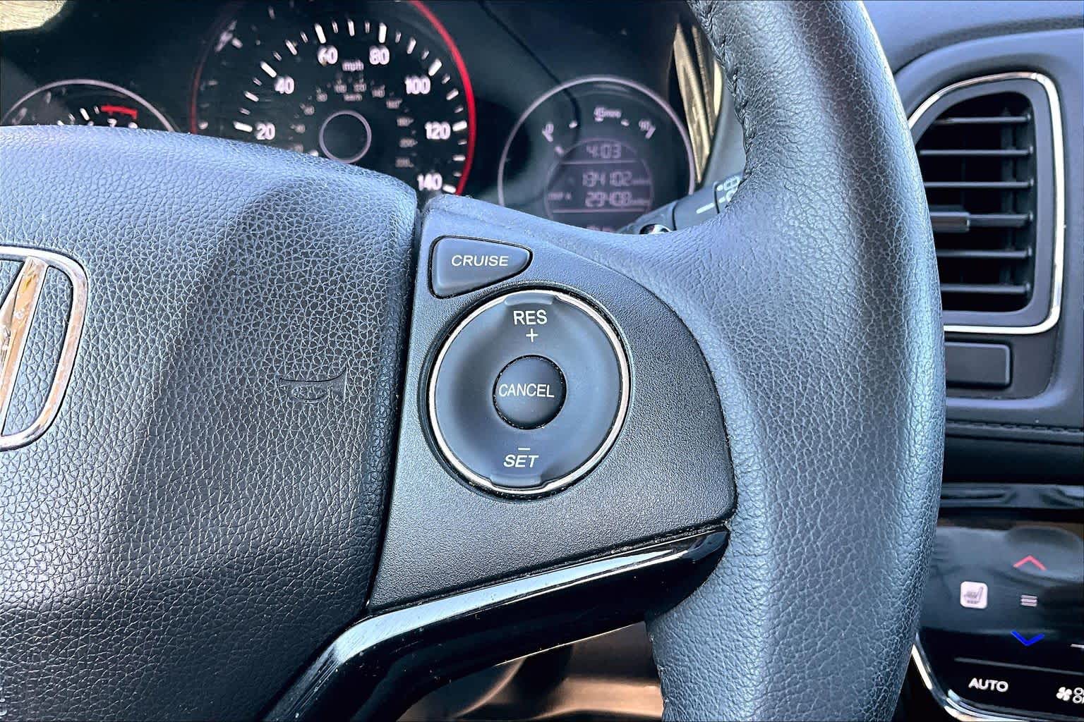 2016 Honda HR-V photo 25 of 37