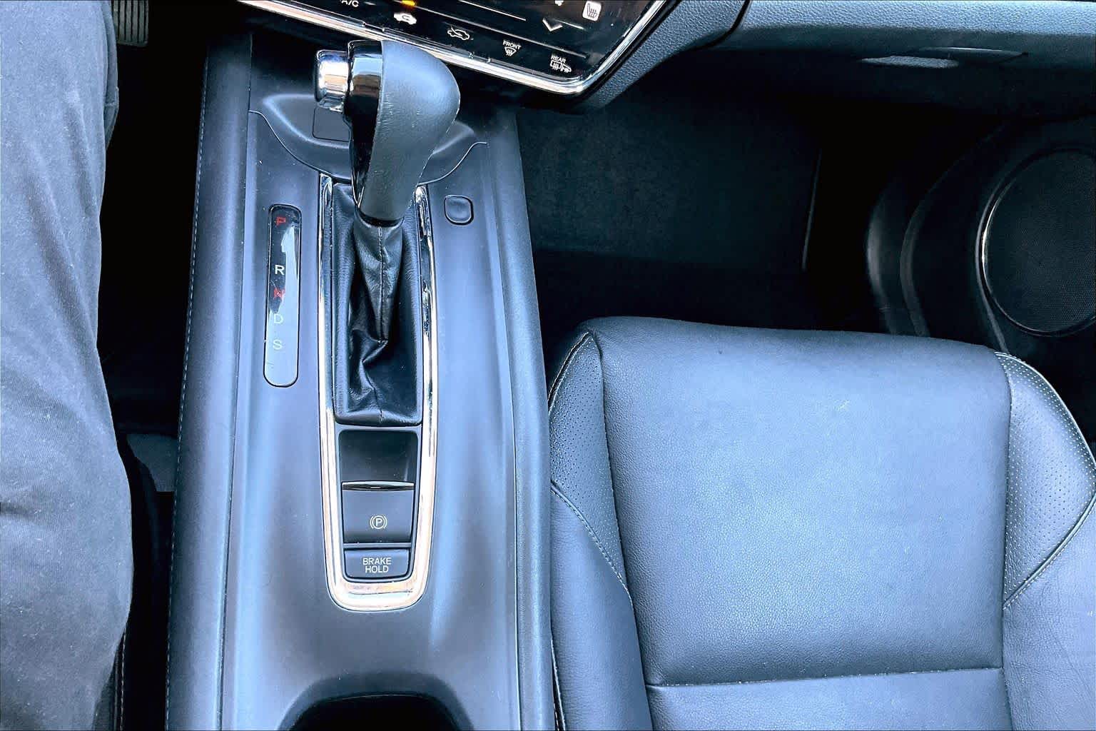 2016 Honda HR-V photo 35 of 37