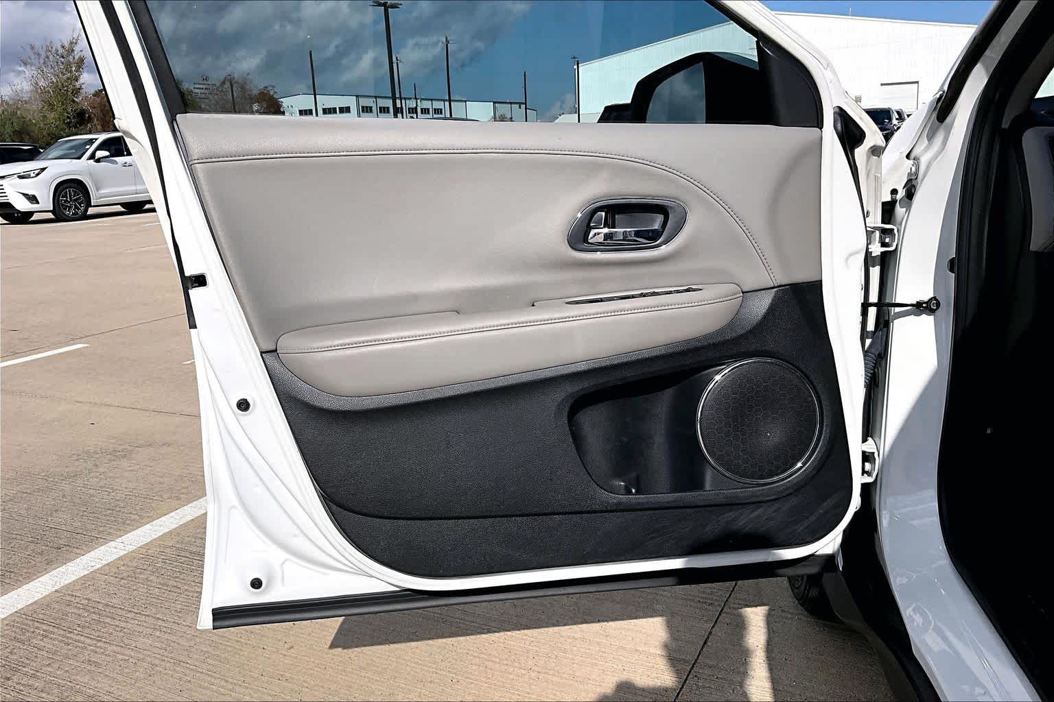 2018 Honda HR-V EX-L Navi White Orchid Pearl at Honda of Clear Lake