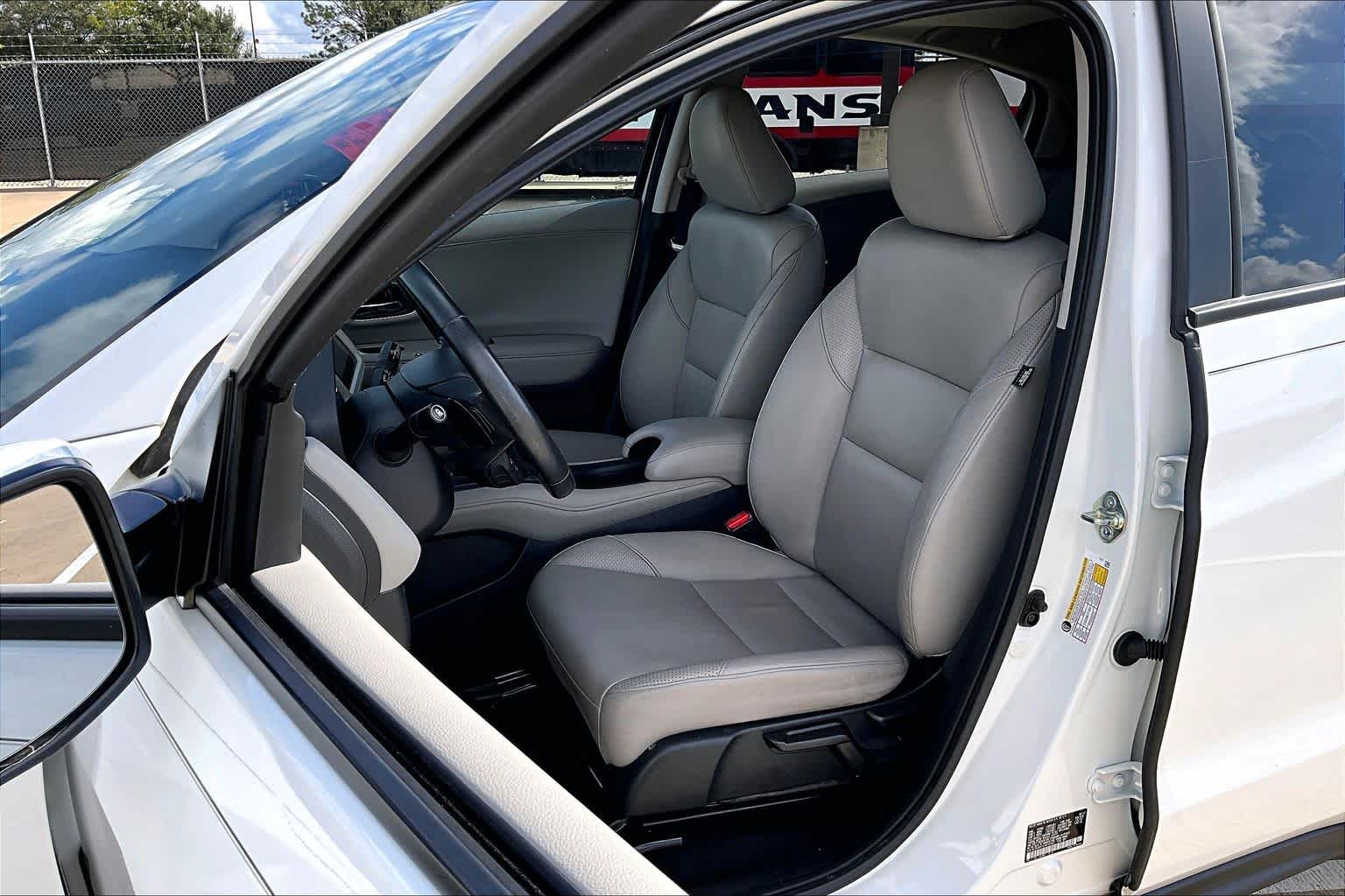 2018 Honda HR-V EX-L Navi White Orchid Pearl at Honda of Clear Lake