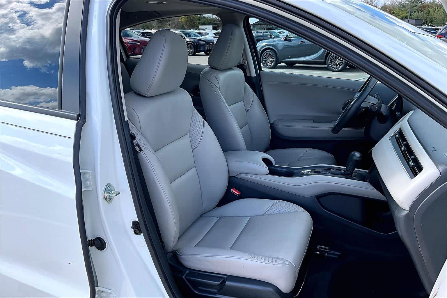 2018 Honda HR-V EX-L Navi White Orchid Pearl at Honda of Clear Lake