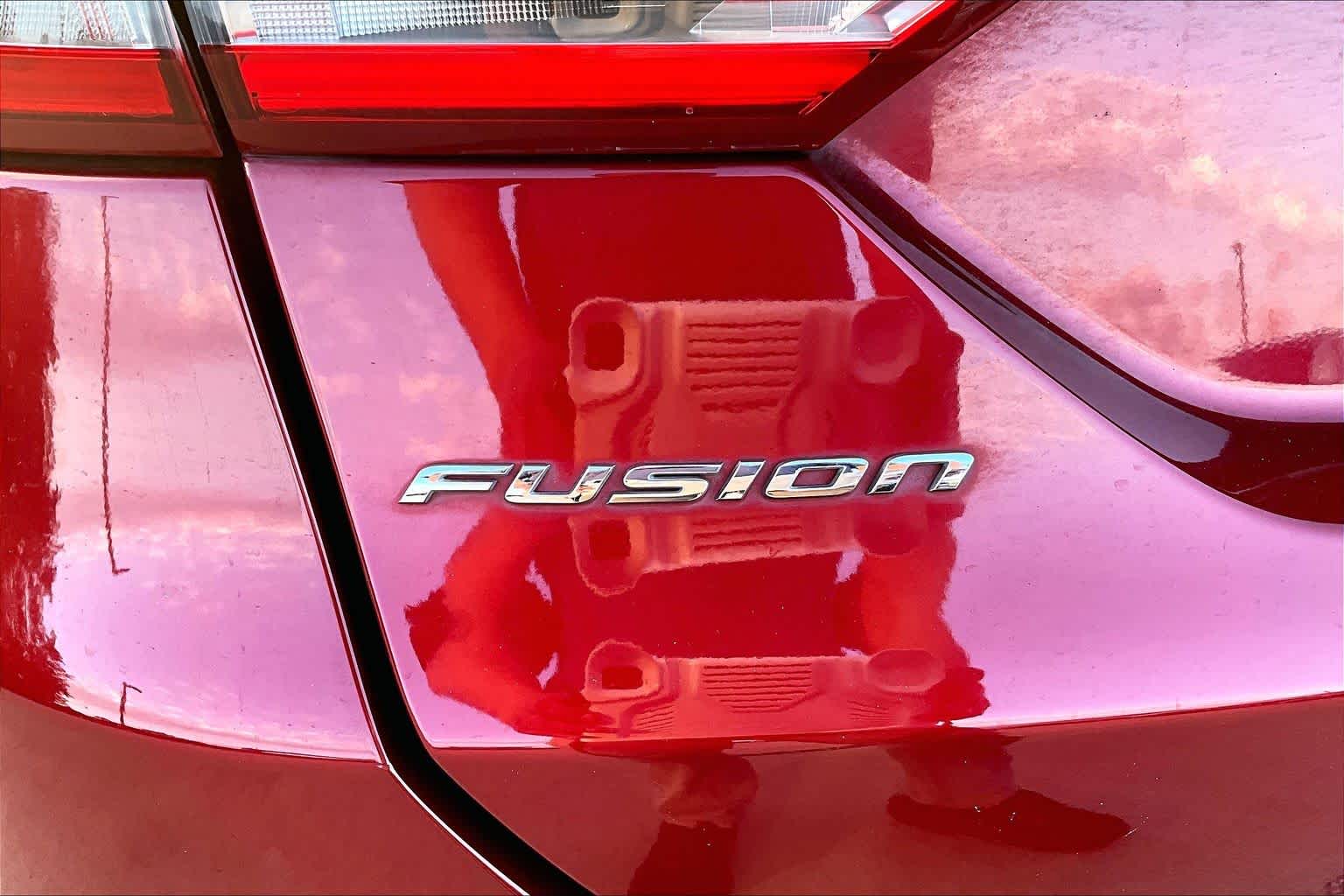 2017 Ford Fusion SE Ruby Red Metallic Tinted Clearcoat at HGreg Houston