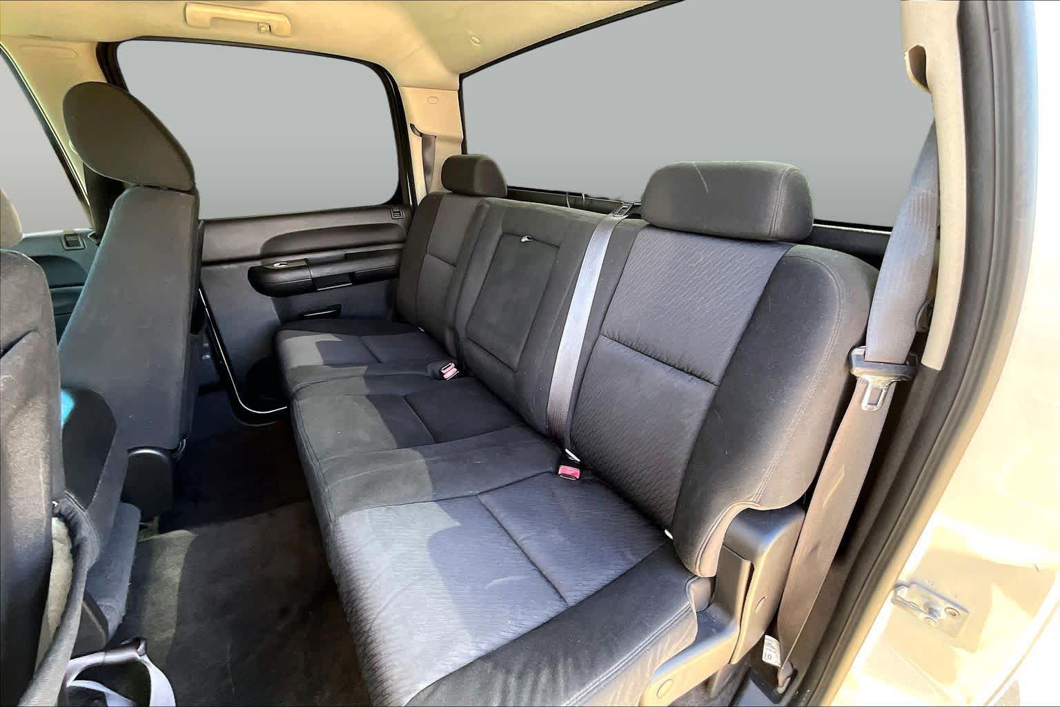 2010 Chevrolet Silverado 1500 photo 17 of 32