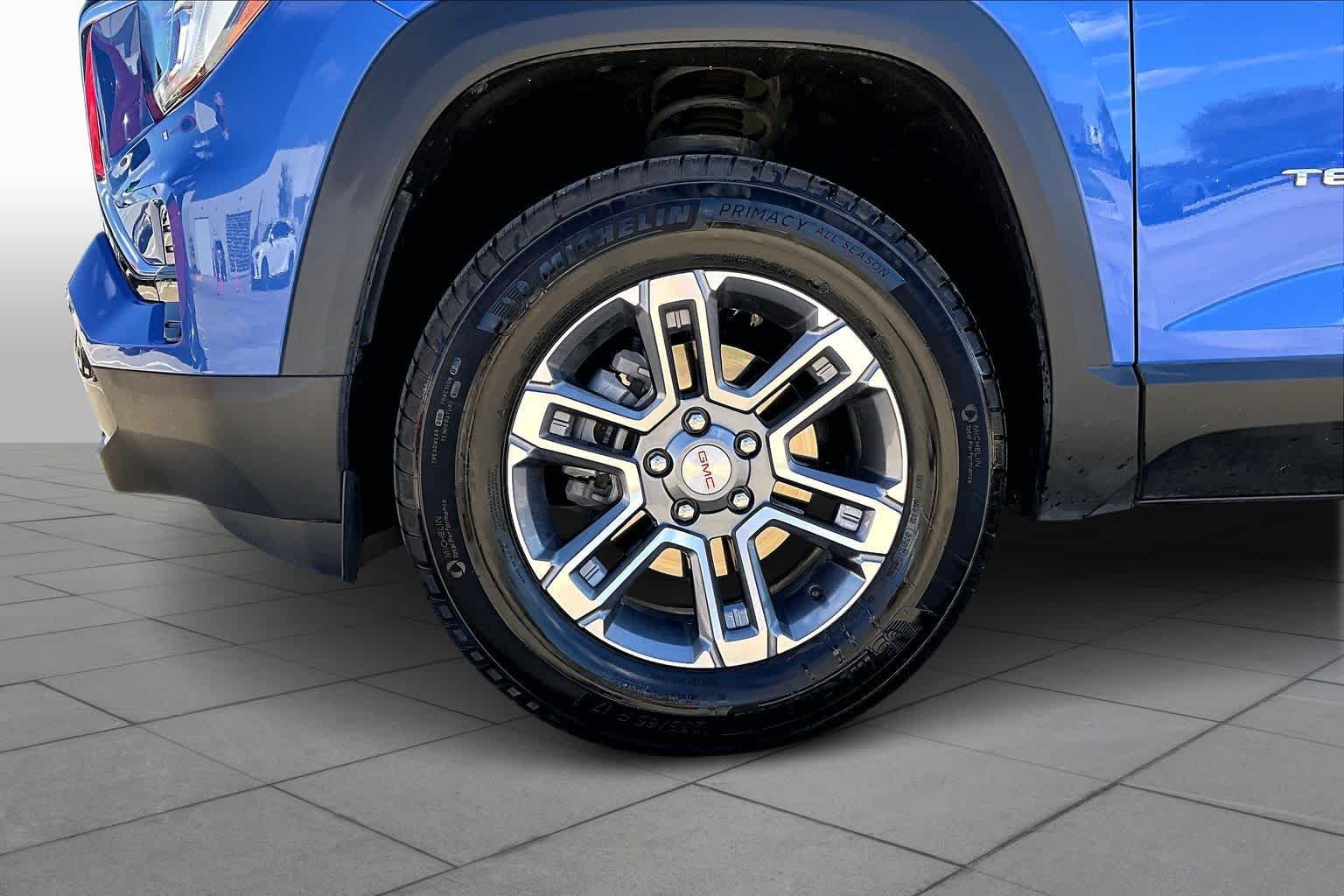 2026 GMC Terrain FWD Elevation - 10