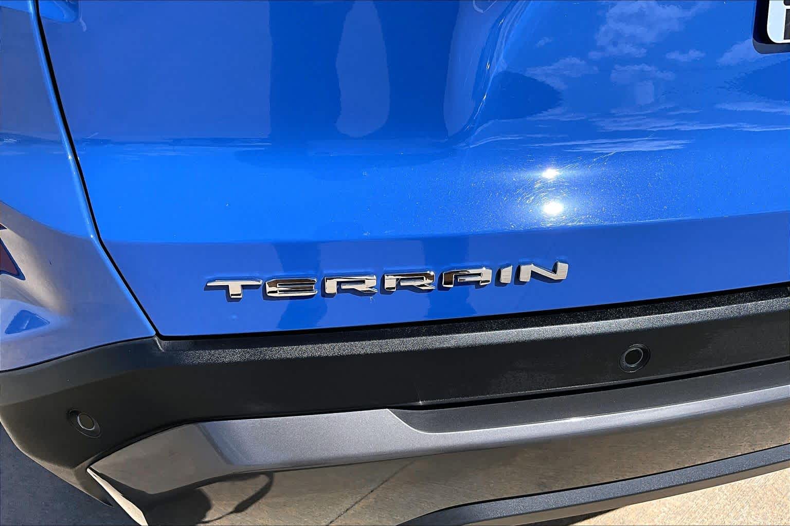 2026 GMC Terrain FWD Elevation - 9