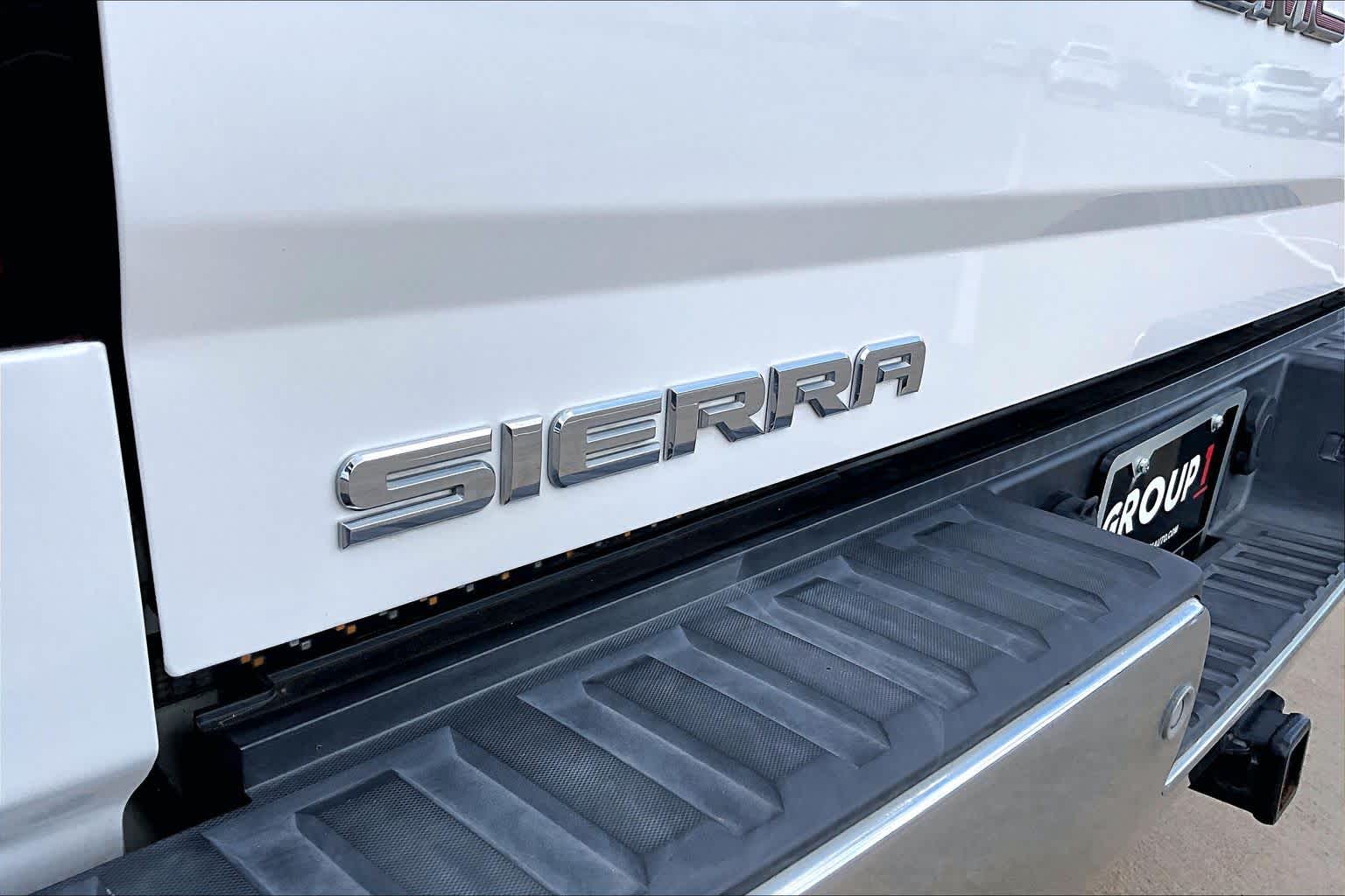 2016 GMC Sierra 1500 SLE White Frost Tricoat at AutoNation USA Katy