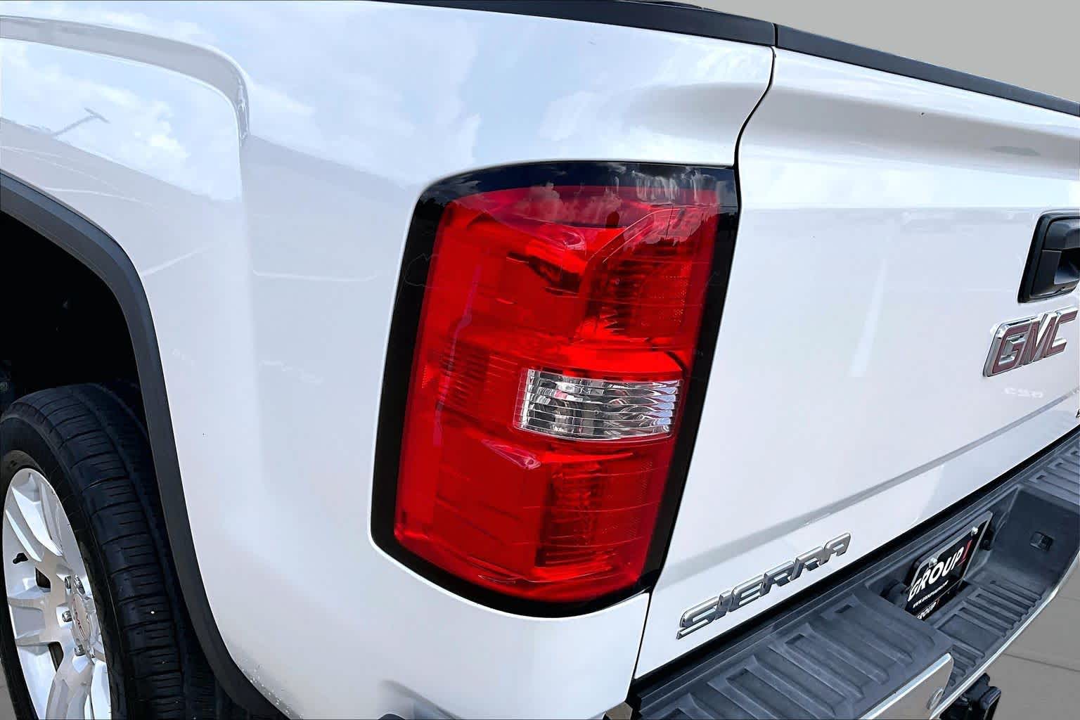 2016 GMC Sierra 1500 SLE White Frost Tricoat at AutoNation USA Katy
