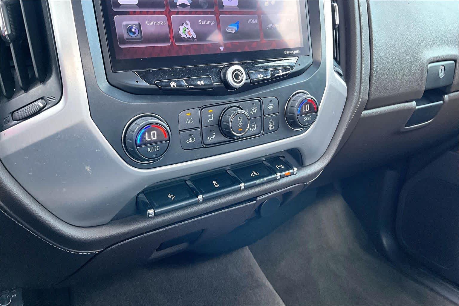 2016 GMC Sierra 1500 SLE White Frost Tricoat at AutoNation USA Katy