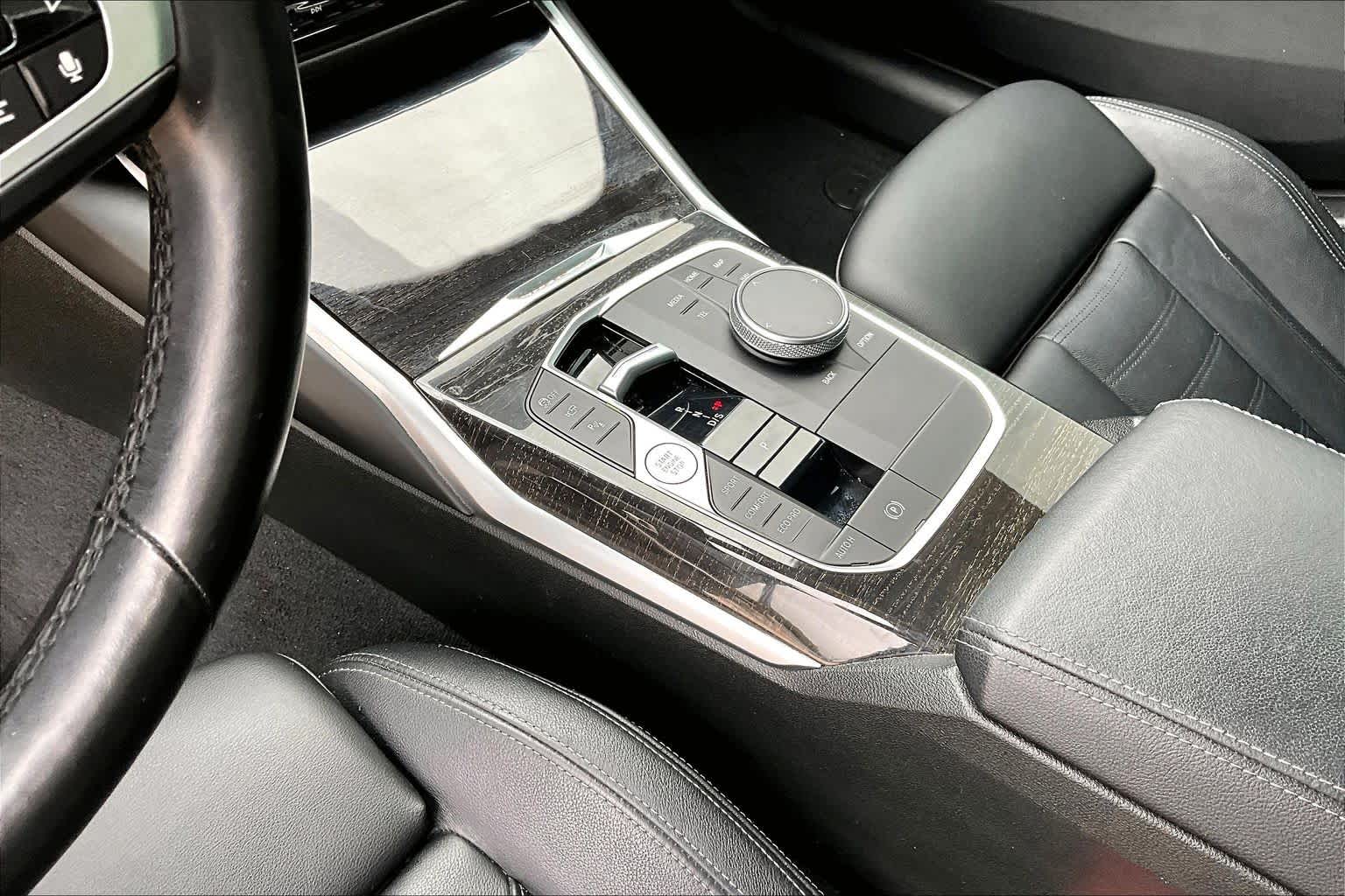 2024 BMW M340i photo 16 of 36