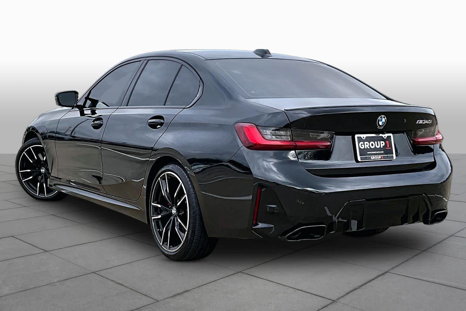 2024 BMW M340i photo 12 of 36