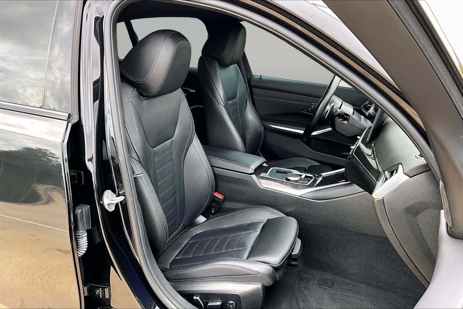 2024 BMW M340i photo 9 of 36